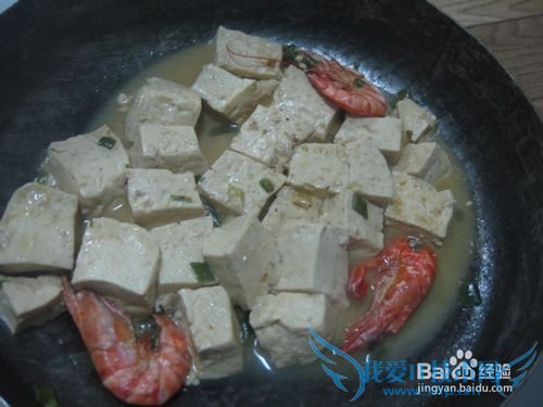 鲜虾炖豆腐味美养生