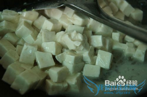 蛋包碎豆腐的做法
