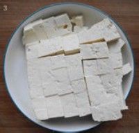 蛋包豆腐丁一道不可多得的美容佳品