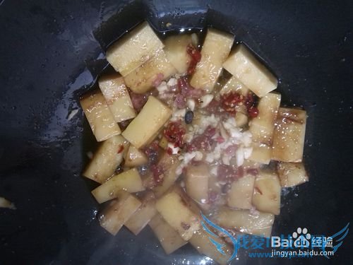 如何做浏阳红烧米豆腐