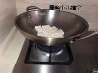 为小朋友做美味健康菜-香煎豆腐