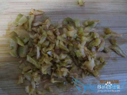 美味的榨菜肉末蒸豆腐