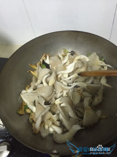 家常蘑菇炒肉