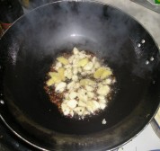 铁板飘香豆腐的做法