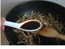 茶树菇菇炒茼蒿