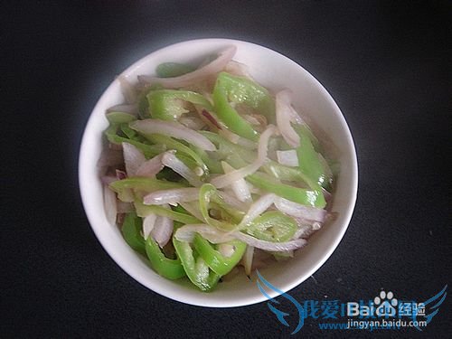 辣椒炒洋葱——舌尖上的家常味道