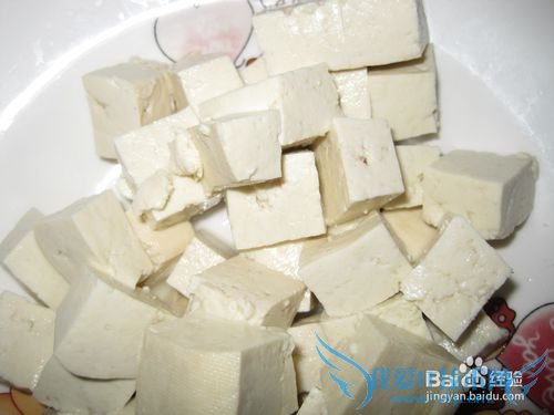 夏日降压菜——芹菜叶拌豆腐