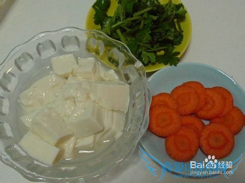 温暖鲜美的----鲜虾豆腐菌菇煲