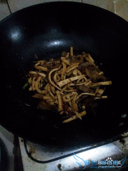 腊肉豆丝的做法