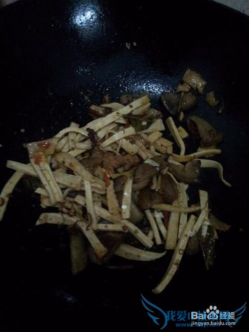 腊肉豆丝的做法