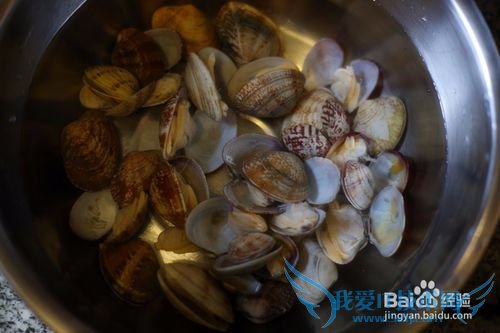 苦瓜花蛤汤的做法