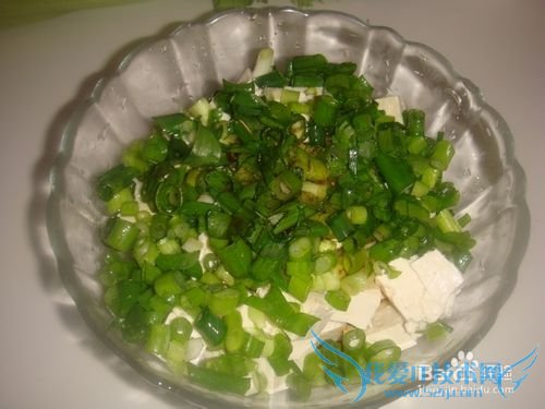 小葱拌豆腐的家常做法