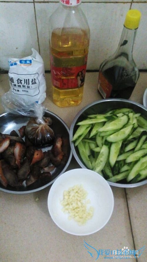 易做家常小菜青瓜叉烧肉
