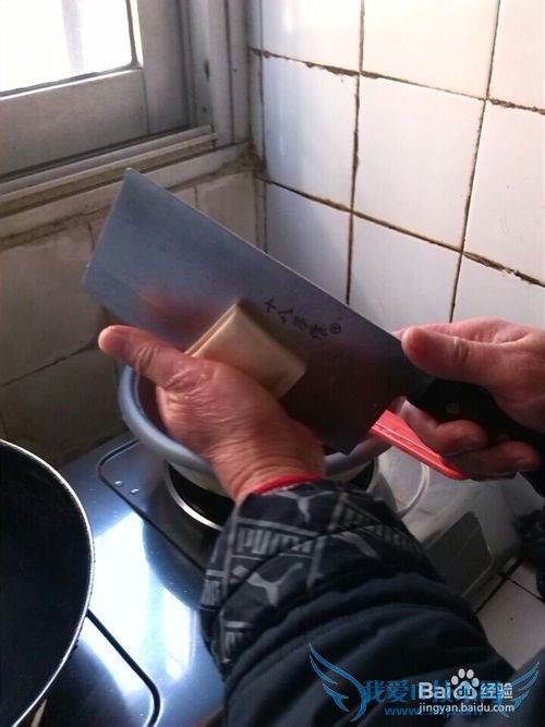 怎样制作美味的腊肉炖豆腐火锅?