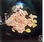 吃豆腐象吃肉一样过瘾——秘制豆腐炸五花肉煲