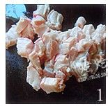 吃豆腐象吃肉一样过瘾——秘制豆腐炸五花肉煲