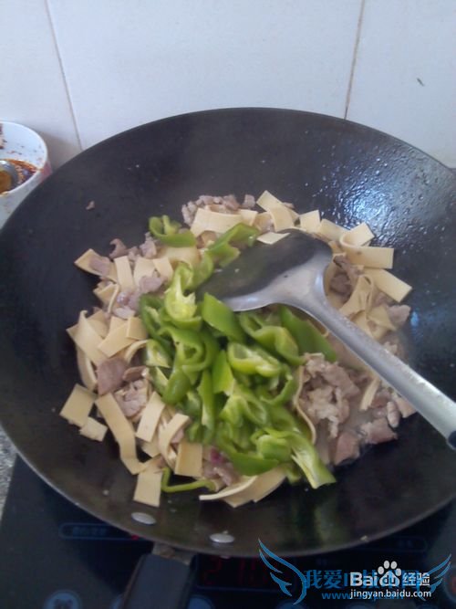 肉炒干豆腐辣椒