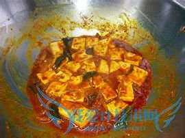 家常菜肴酱香辣味豆腐