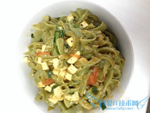 家常味--菠菜面