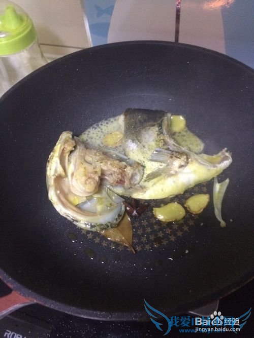 自制鱼头豆腐汤