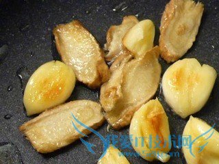 三杯鸡烧茭白笋