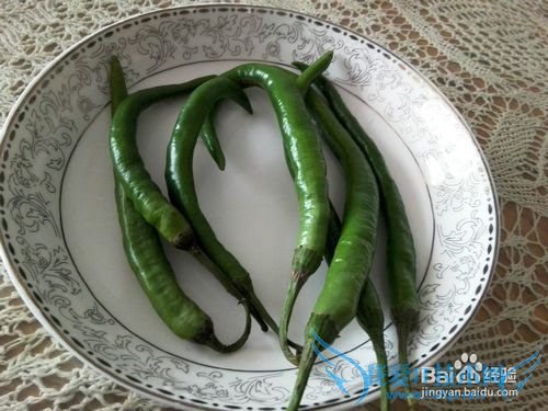 如何做红烧辣子豆腐(过年红烧辣子豆腐怎样加工