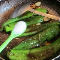 蒜末虎皮青椒拌豆豉