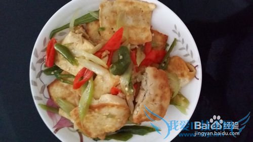 家常芹菜煎豆腐的做法(适合孕妇)