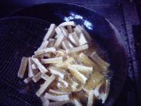 木耳辣炒千叶豆腐的做法