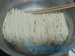 炝拌豆腐丝的最新做法