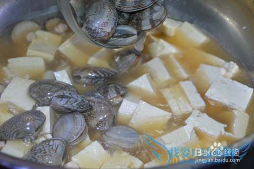 蛤仔香菇烧豆腐的做法