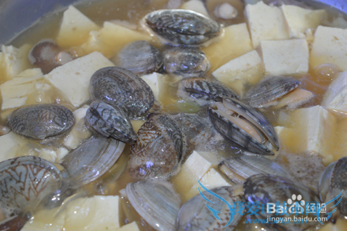 蛤仔香菇烧豆腐的做法