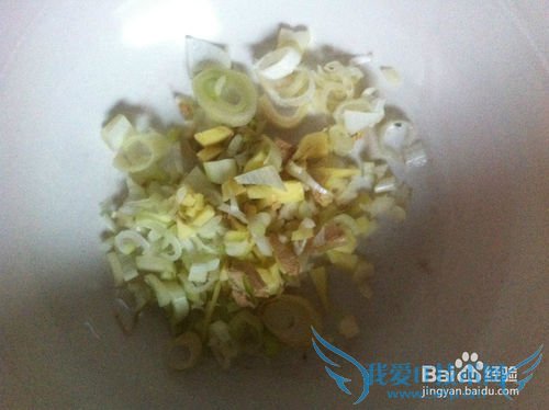 夏季养生菜——金针菇炖冻豆腐