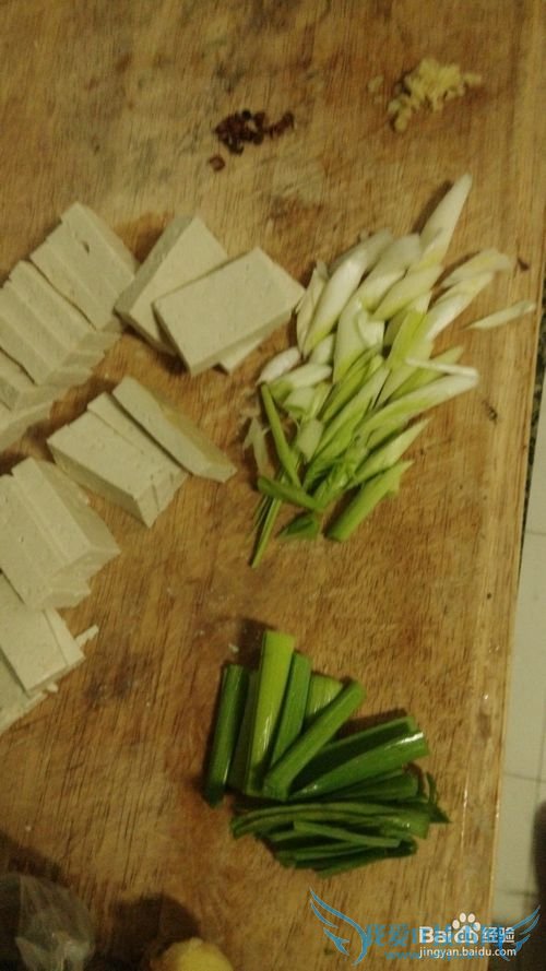 甜咸味的家常豆腐白菜