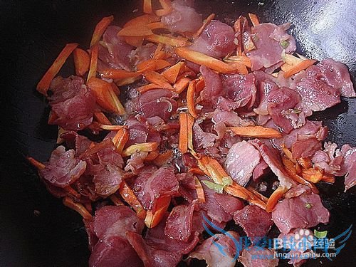 青蒜炒培根——舌尖上的家常味道