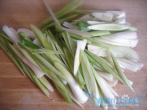 青蒜炒培根——舌尖上的家常味道