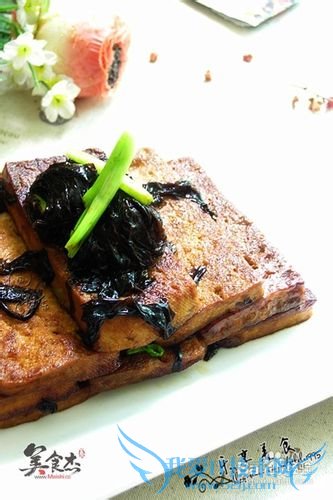 红烧紫菜豆腐的做法