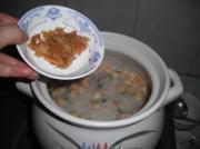 怎样自制豆腐粒香菇干鱿鱼粥