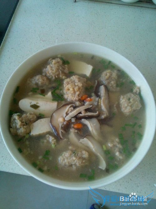 香菇豆腐肉丸汤