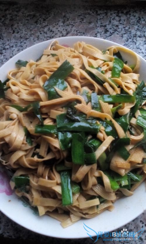 美味的韭菜炒干豆腐