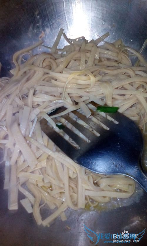 美味的韭菜炒干豆腐