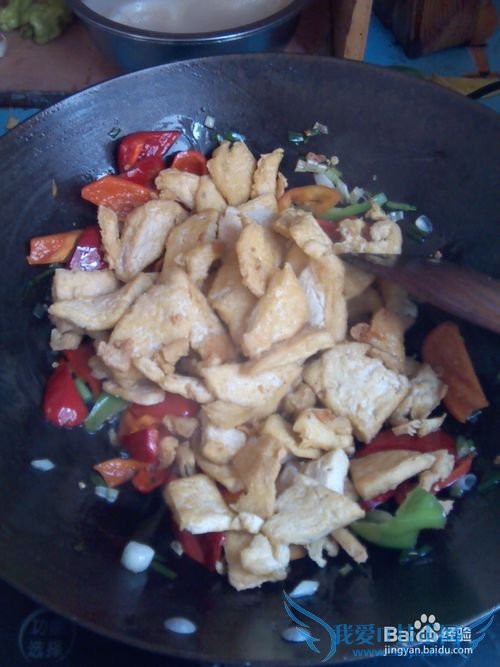 过油豆腐炒辣椒