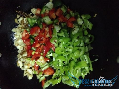 一鱼二吃:红烧鱼块和鱼头豆腐汤