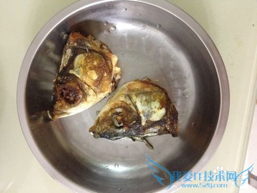 一鱼二吃:红烧鱼块和鱼头豆腐汤