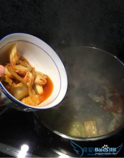 教你如何做白菜豆腐汤。