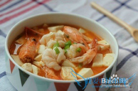 教大家做一碗美味的【鲜虾豆腐羹】