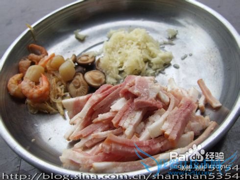 【金银蒜蒸芙蓉豆腐】的做法