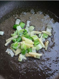 青椒炒豆腐教你豆腐不碎妙招