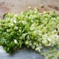 鲜虾芹菜大馄饨