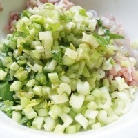 鲜虾芹菜大馄饨